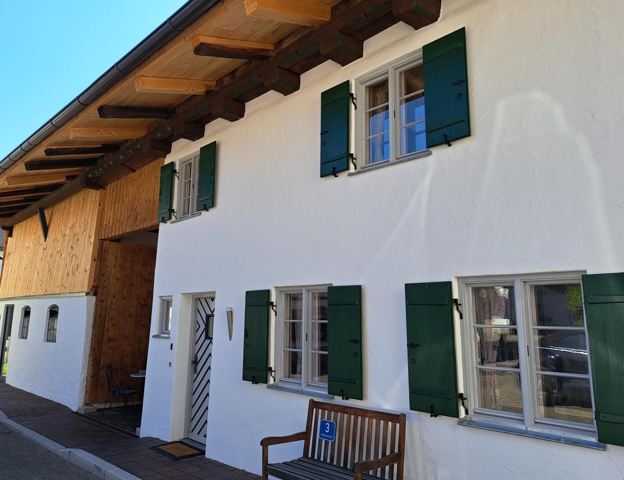 Neu! Ferienwohnungen im Lüftlmalereck, Hennalahaus Oberammergau Exterior foto