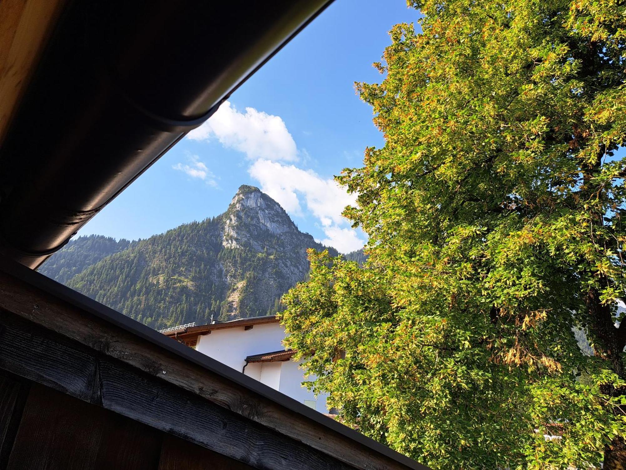 Neu! Ferienwohnungen im Lüftlmalereck, Hennalahaus Oberammergau Exterior foto